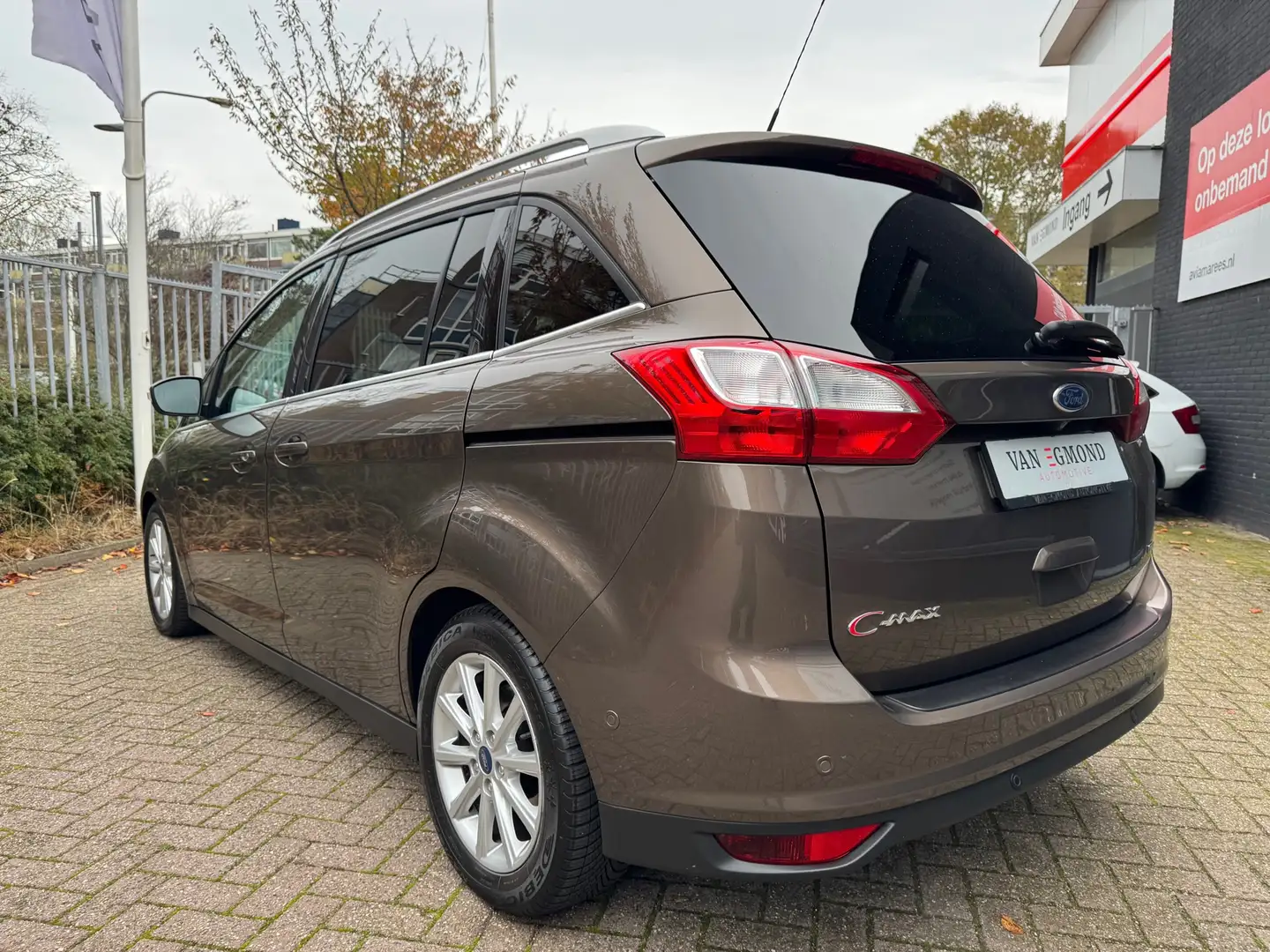 Ford Grand C-Max 1.0 Titanium Bruin - 2