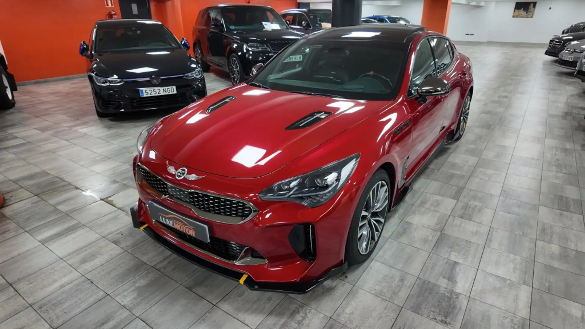Kia Stinger 2.2CRDi GT Line 4x2 Aut. 200 Rot - 1
