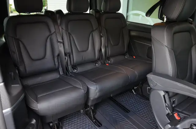 Mercedes-Benz V 300 d AVANTG. 4M lang AMG, ACC, 360°, AHK, 7-Sitzer Ansicht 10