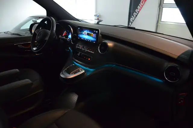 Mercedes-Benz V 300 d AVANTG. 4M lang AMG, ACC, 360°, AHK, 7-Sitzer Ansicht 45
