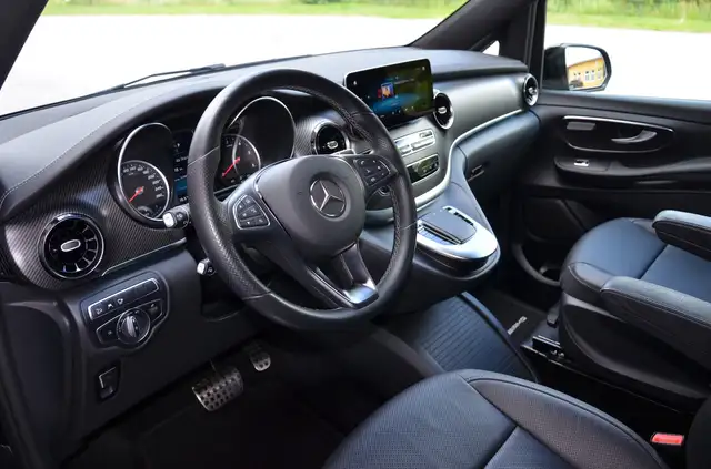 Mercedes-Benz V 300 d AVANTG. 4M lang AMG, ACC, 360°, AHK, 7-Sitzer Ansicht 4