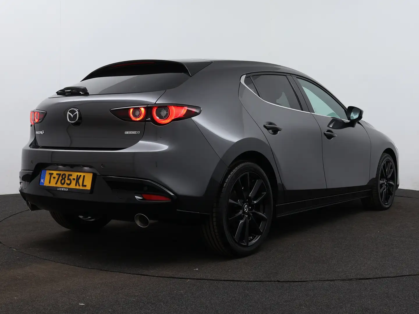 Mazda 3 2.0 e-SkyActiv-X M Hybrid 186 Luxury Grau - 2