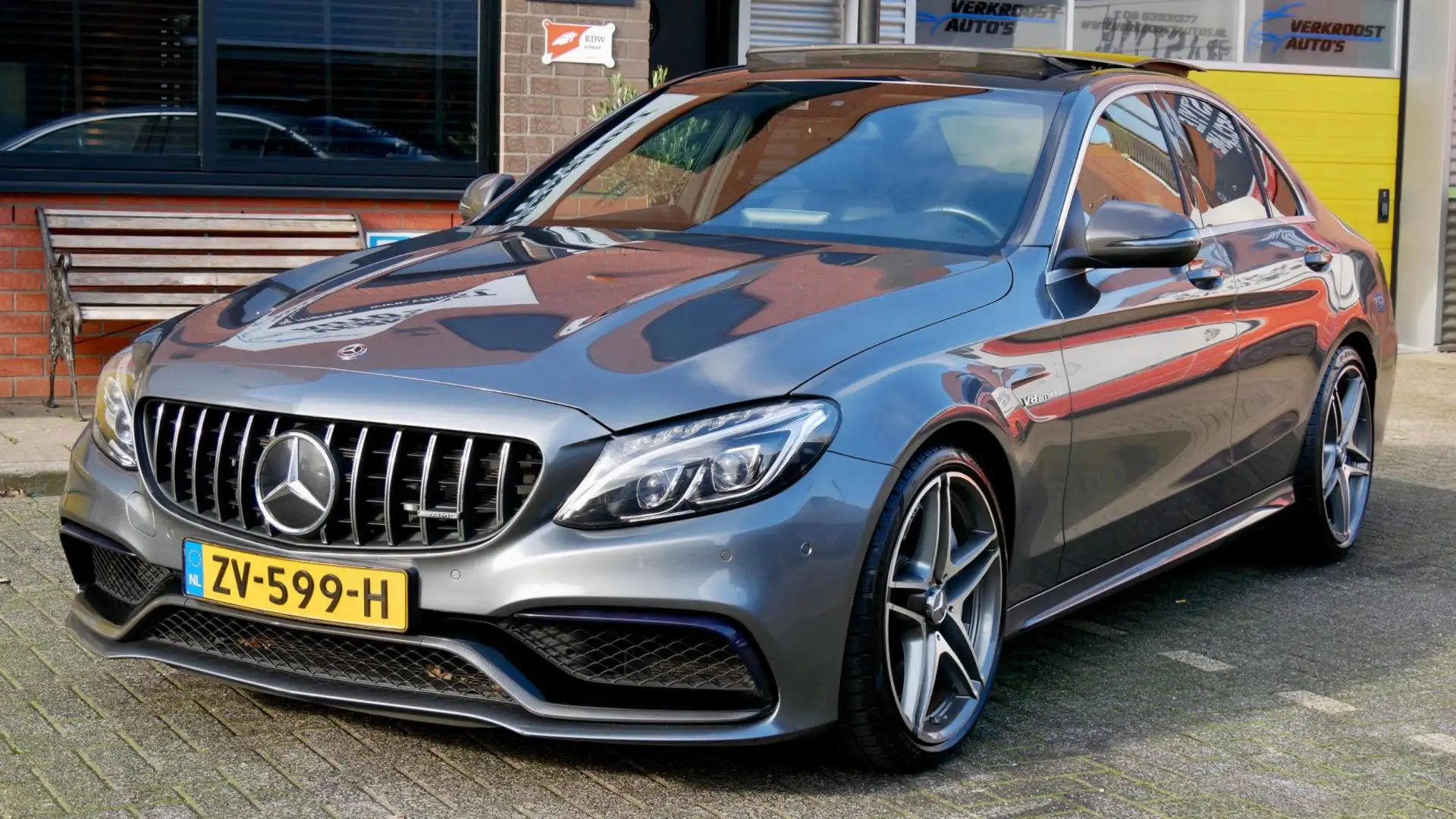 Mercedes-Benz C 63 AMG S C63S pano. camera. dealer onderhouden Grijs - 2