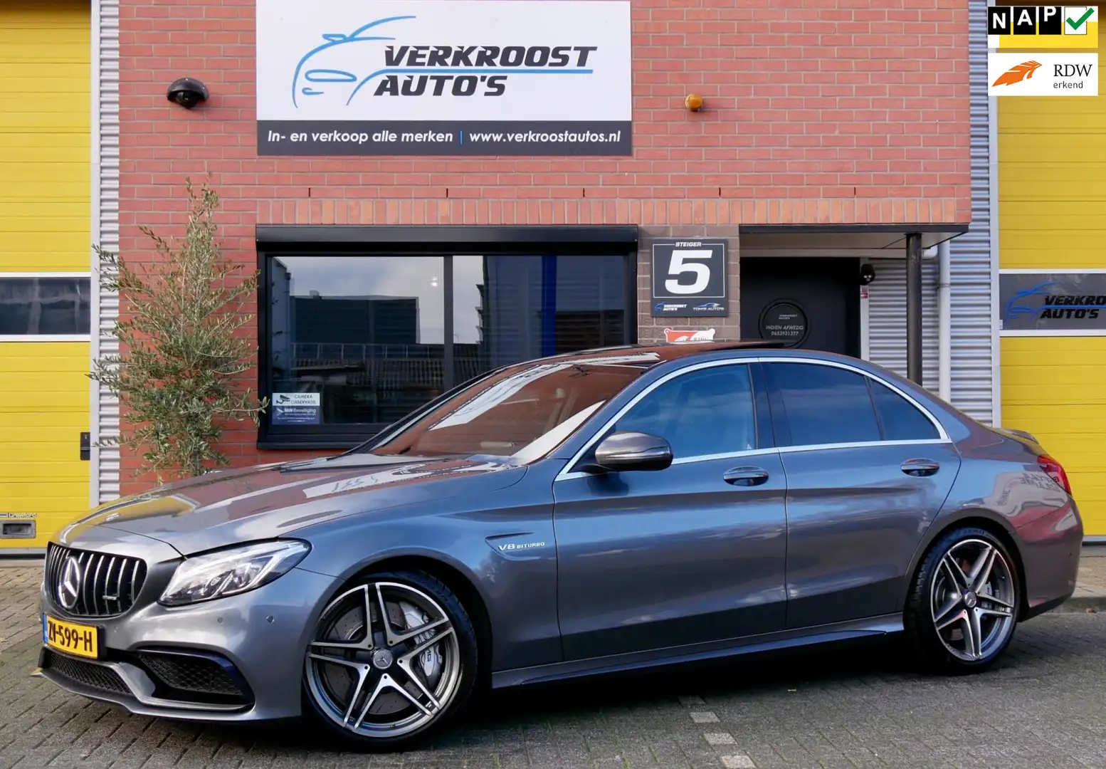 Mercedes-Benz C 63 AMG S C63S pano. camera. dealer onderhouden Grijs - 1