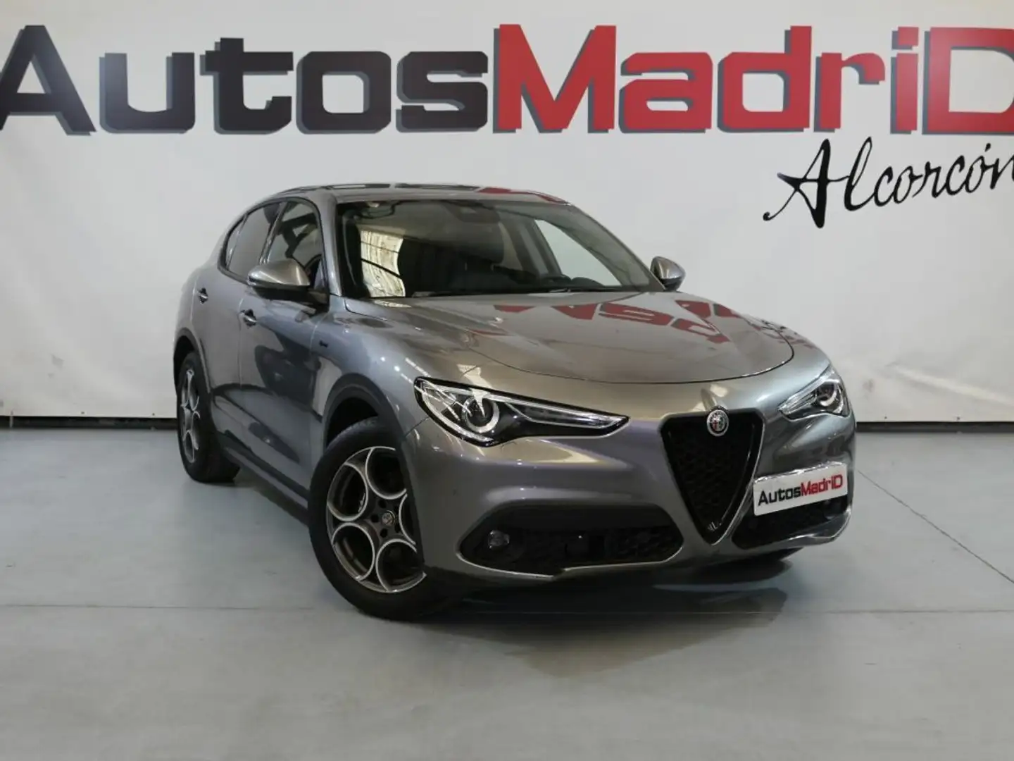 Alfa Romeo Stelvio 2.2 Diésel 118kW (160CV) Sprint RWD Gris - 1