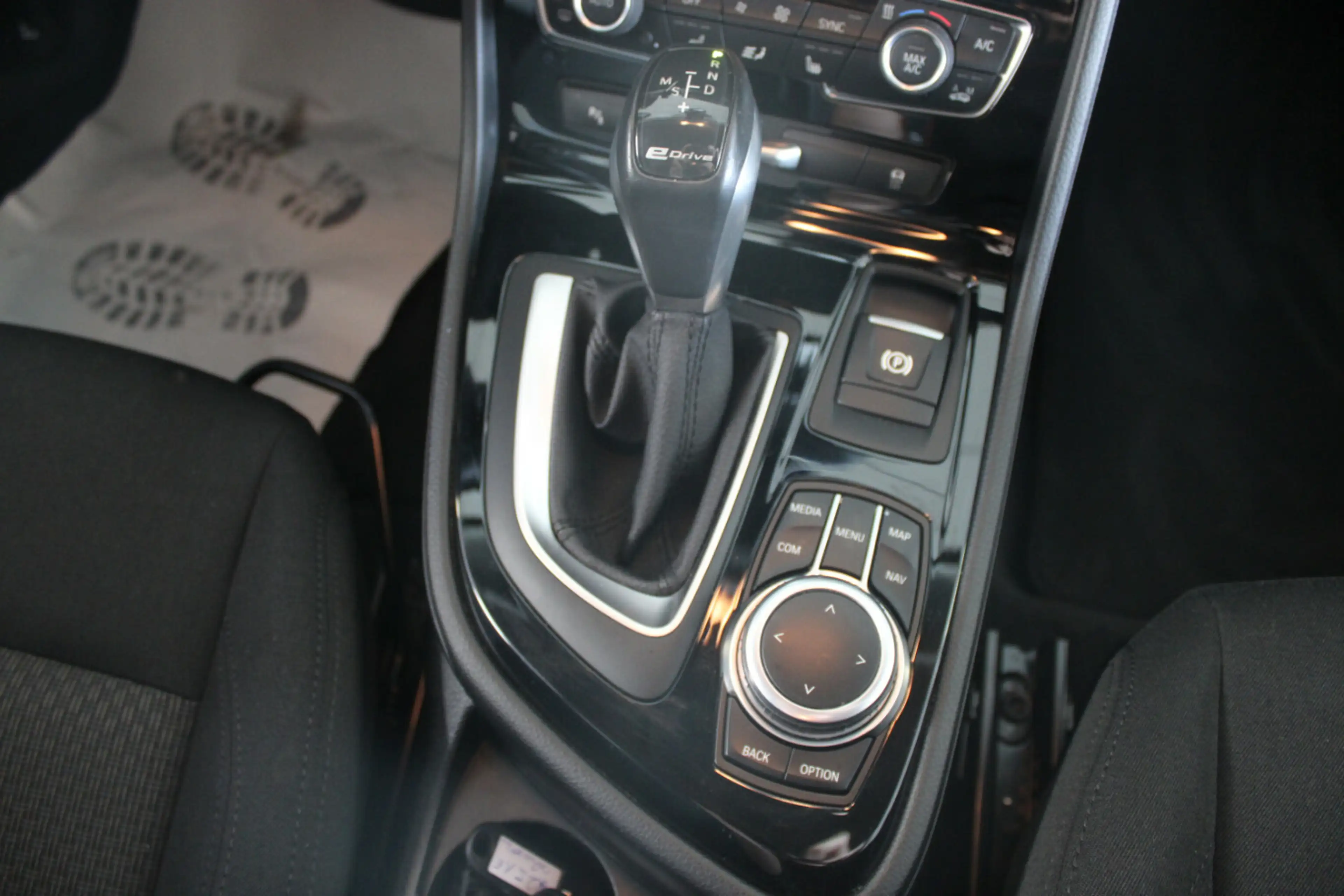 BMW 225 xe Active Tourer iPerformance — photo 11