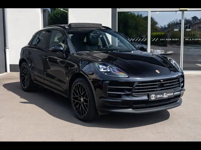 Porsche Macan view 6