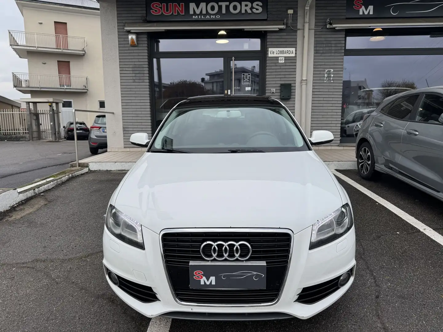 Audi A3 S-Line Blanc - 1
