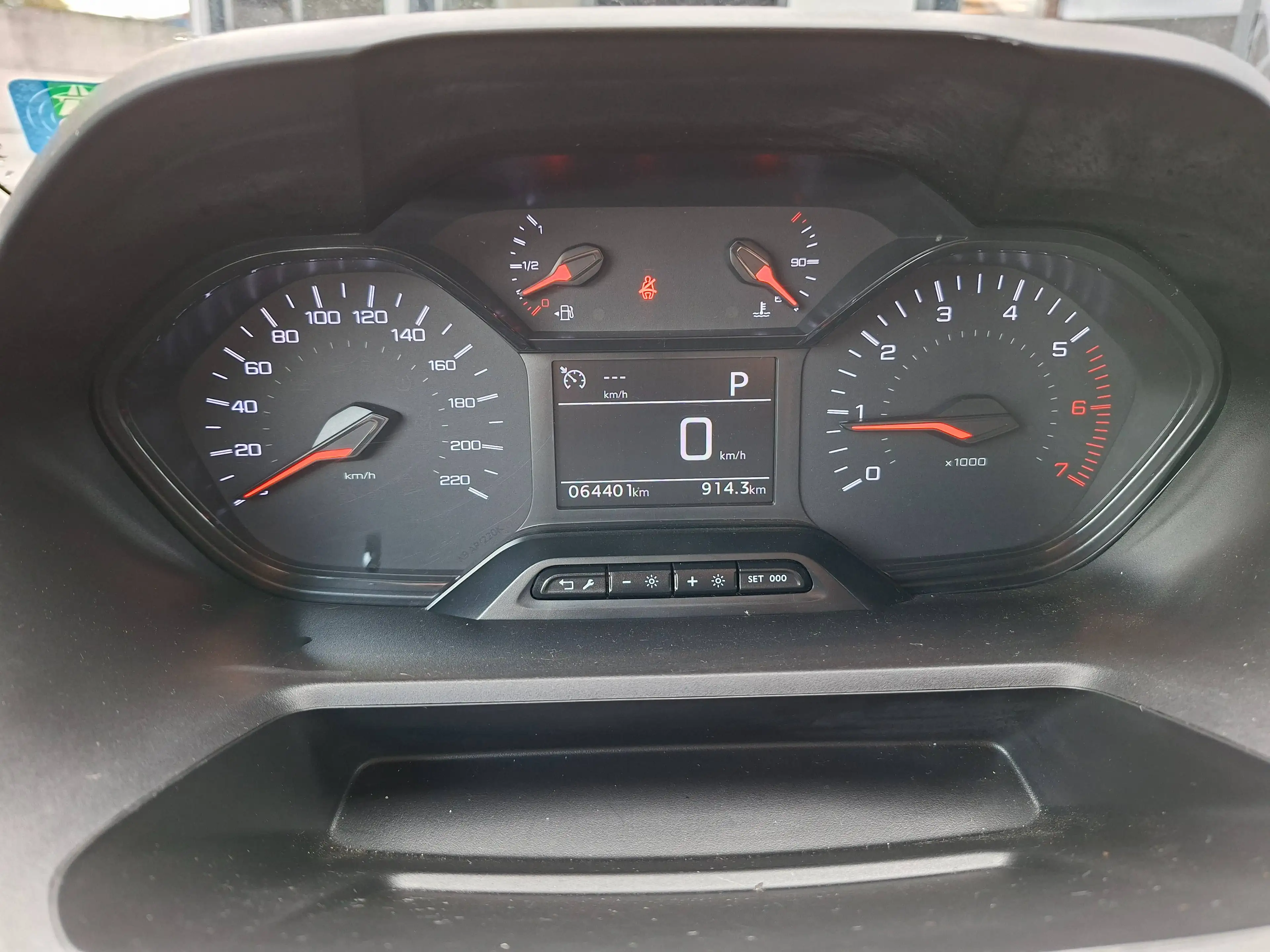 Peugeot Partner 1.5 BlueHDi — photo 15
