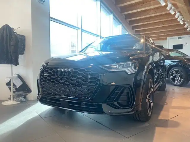 Audi Q3 Q3 SPB 40 TDI quattro S tronic Identity Black