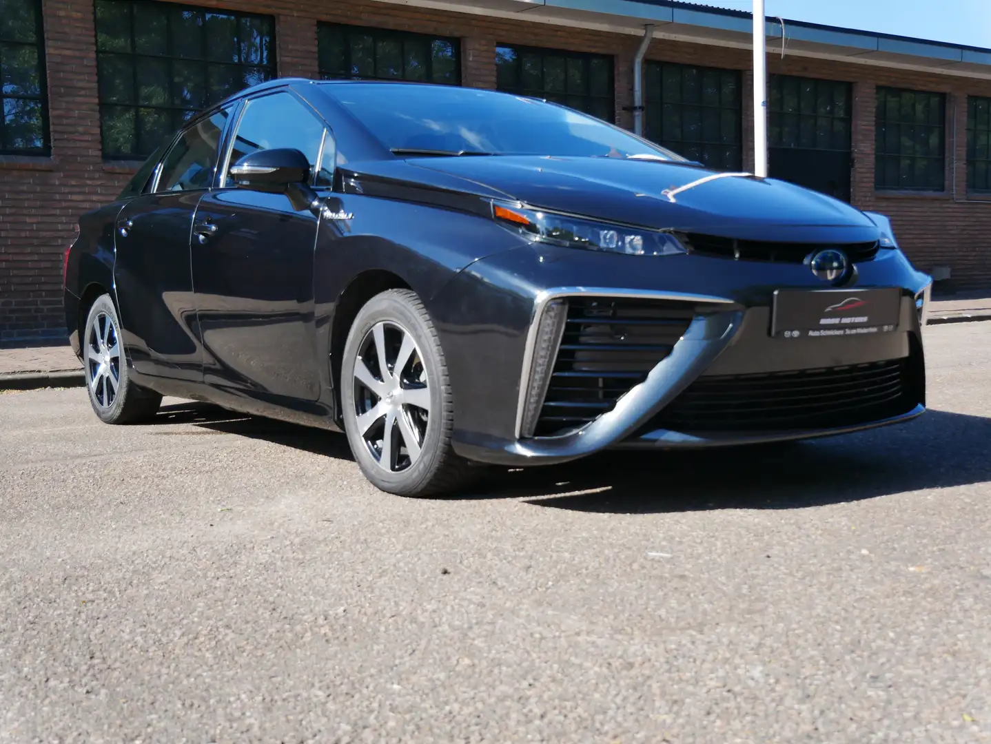 Toyota Mirai FCV Executive Negro - 1