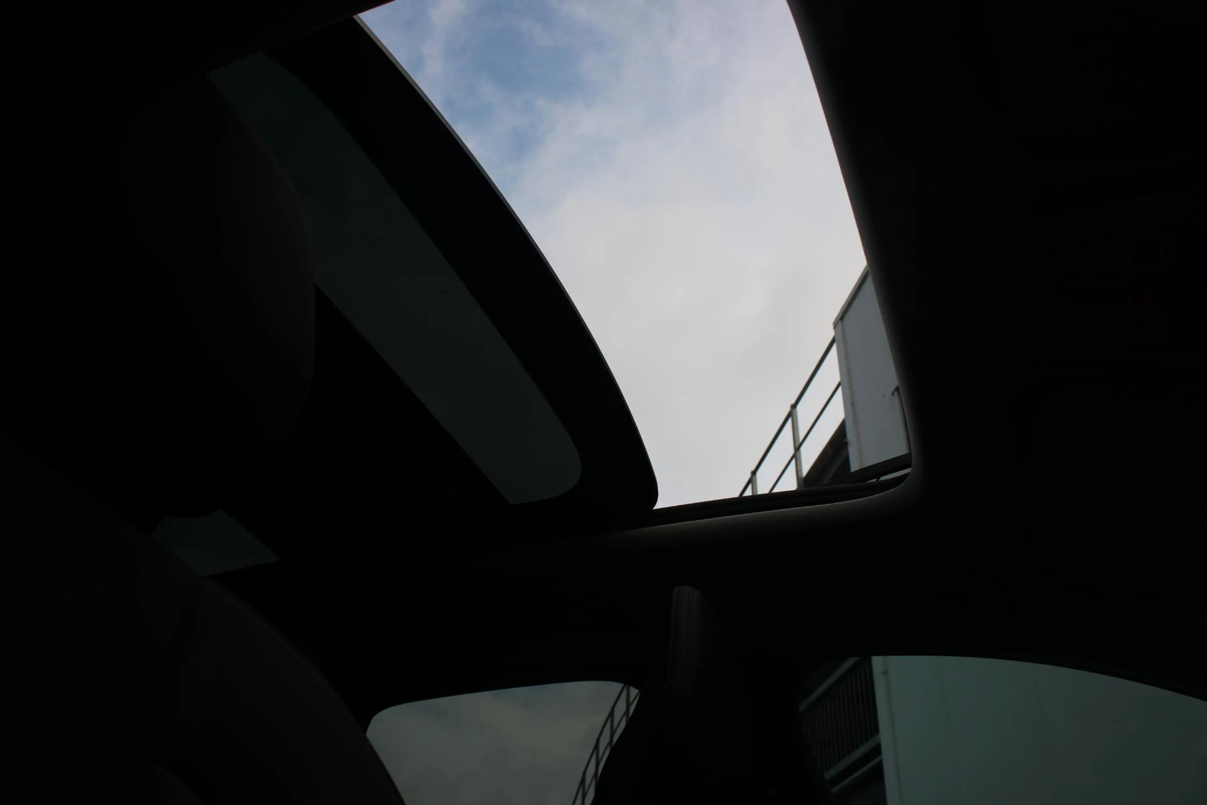 Volvo XC60 T6 Plug-in hybrid AWD Ultra Dark | Trekhaak | Luch — photo 8