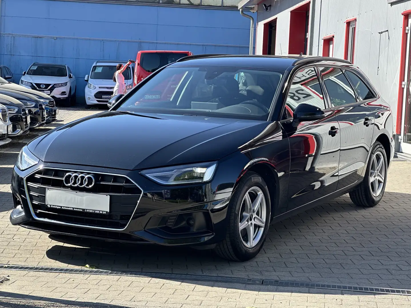 Audi A4 2.0 TDI*Virtual Cockpit*LED-Schein*Navi*Park*SR+WR Schwarz - 1