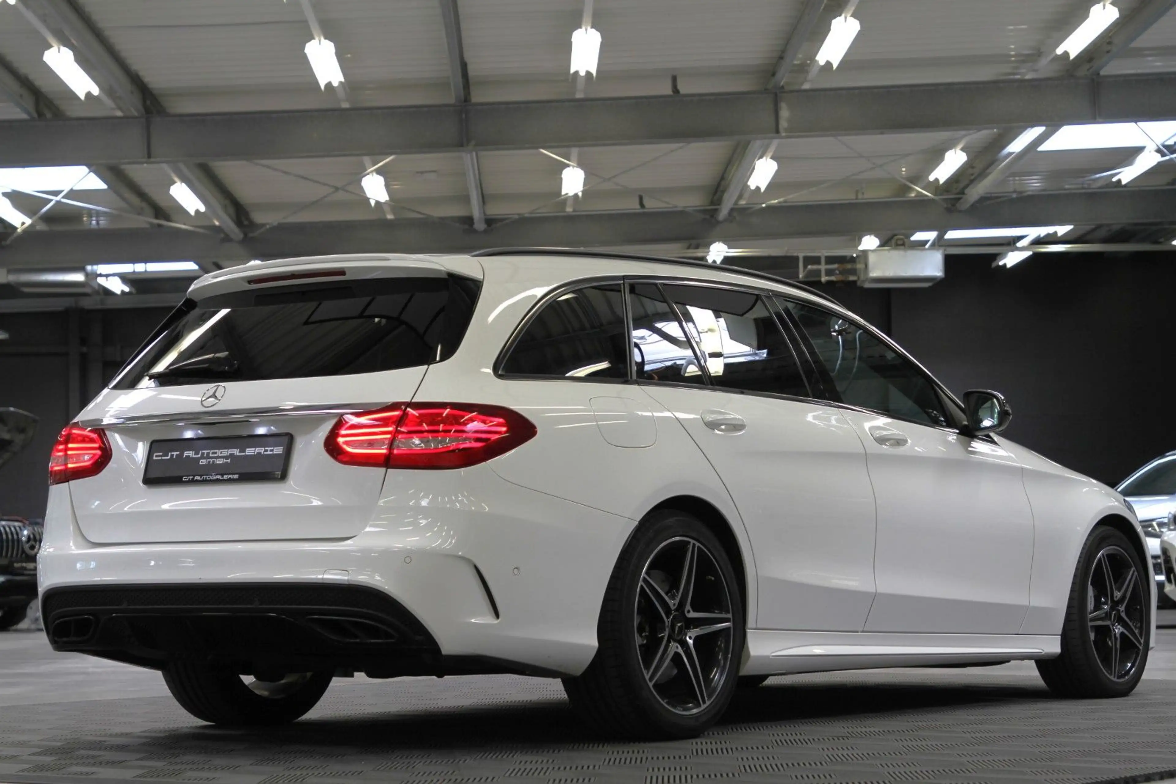 Mercedes-Benz C 43 AMG 4Matic Burmester / 360 / HuD — photo 8
