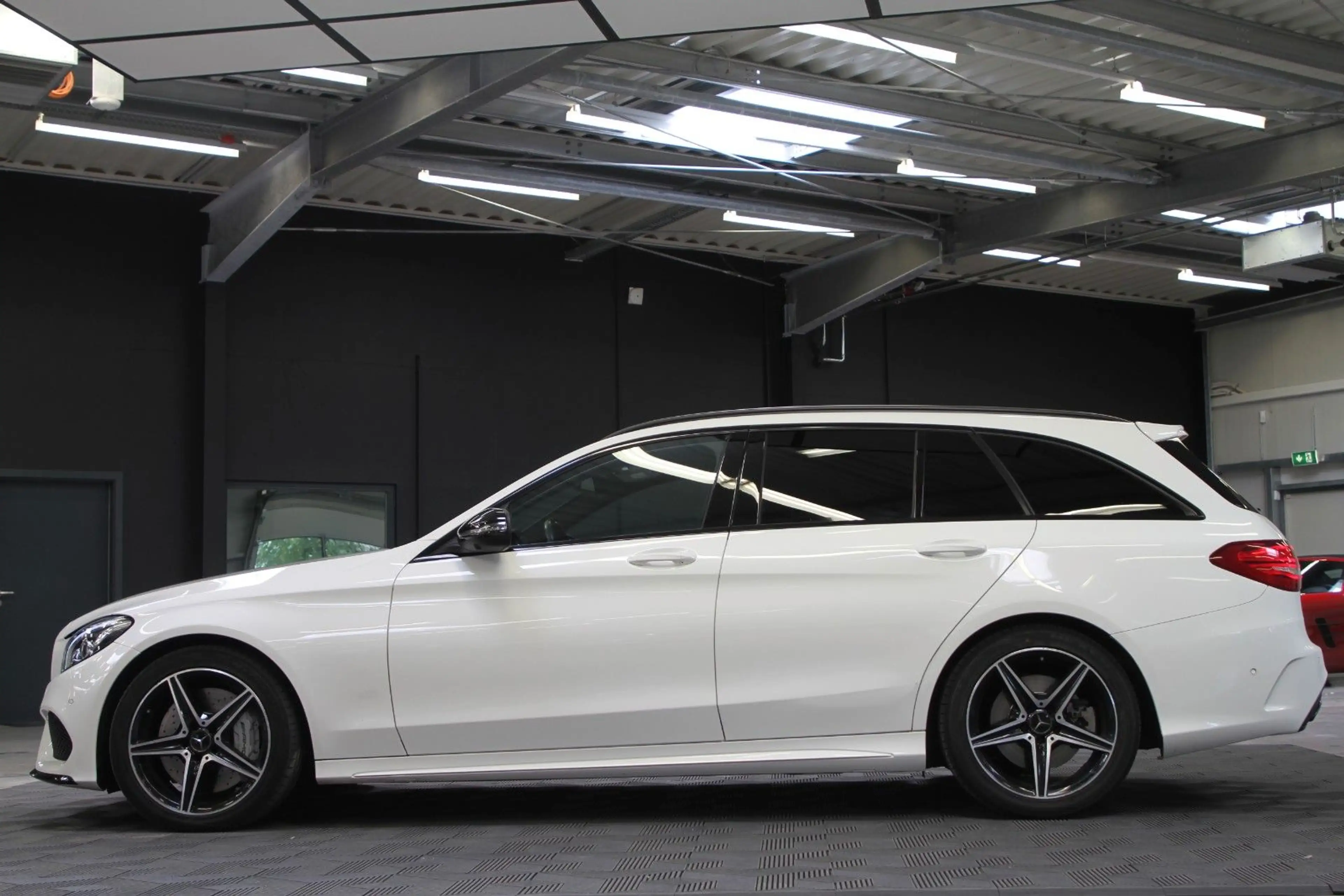 Mercedes-Benz C 43 AMG 4Matic Burmester / 360 / HuD — photo 5