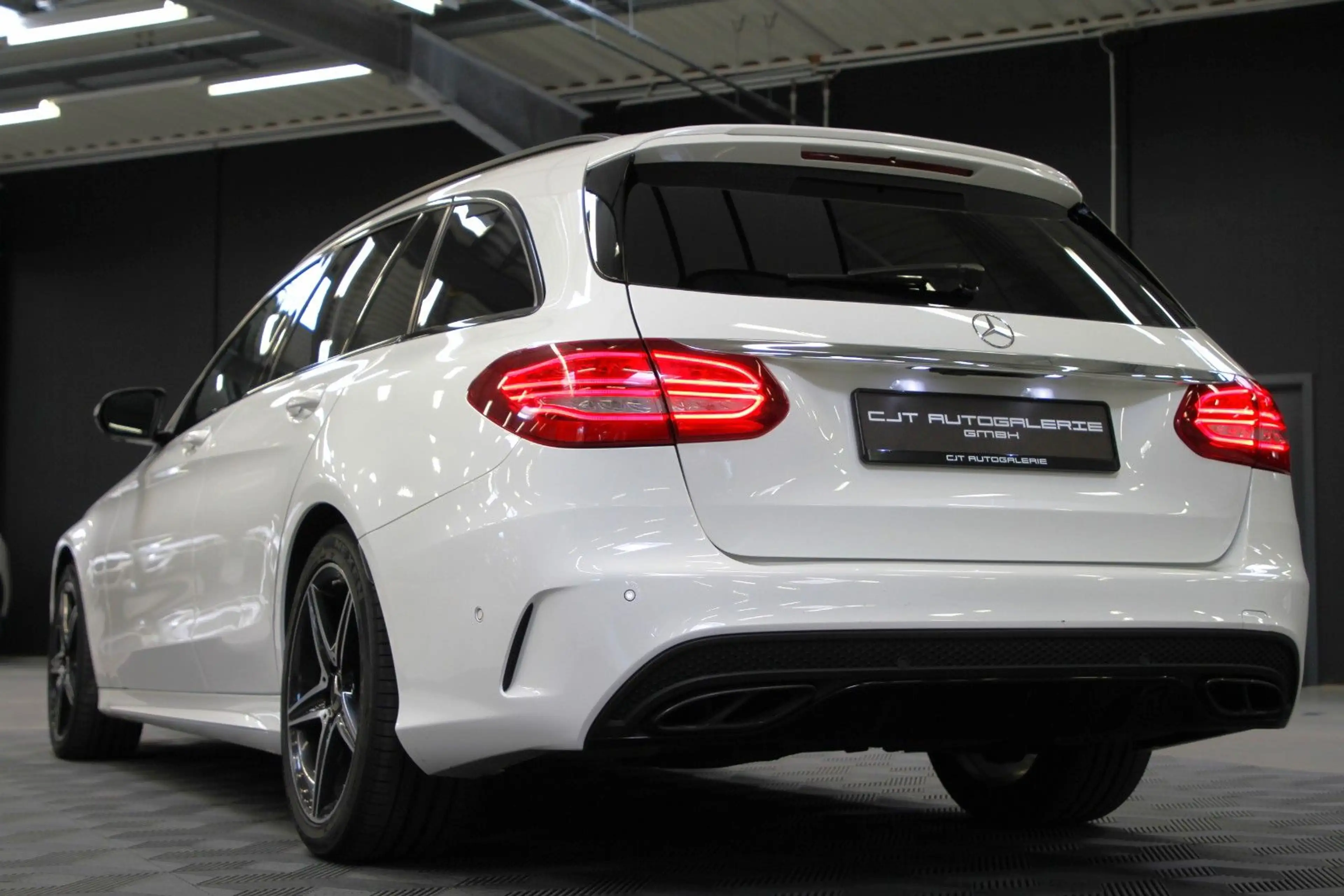 Mercedes-Benz C 43 AMG 4Matic Burmester / 360 / HuD — photo 6