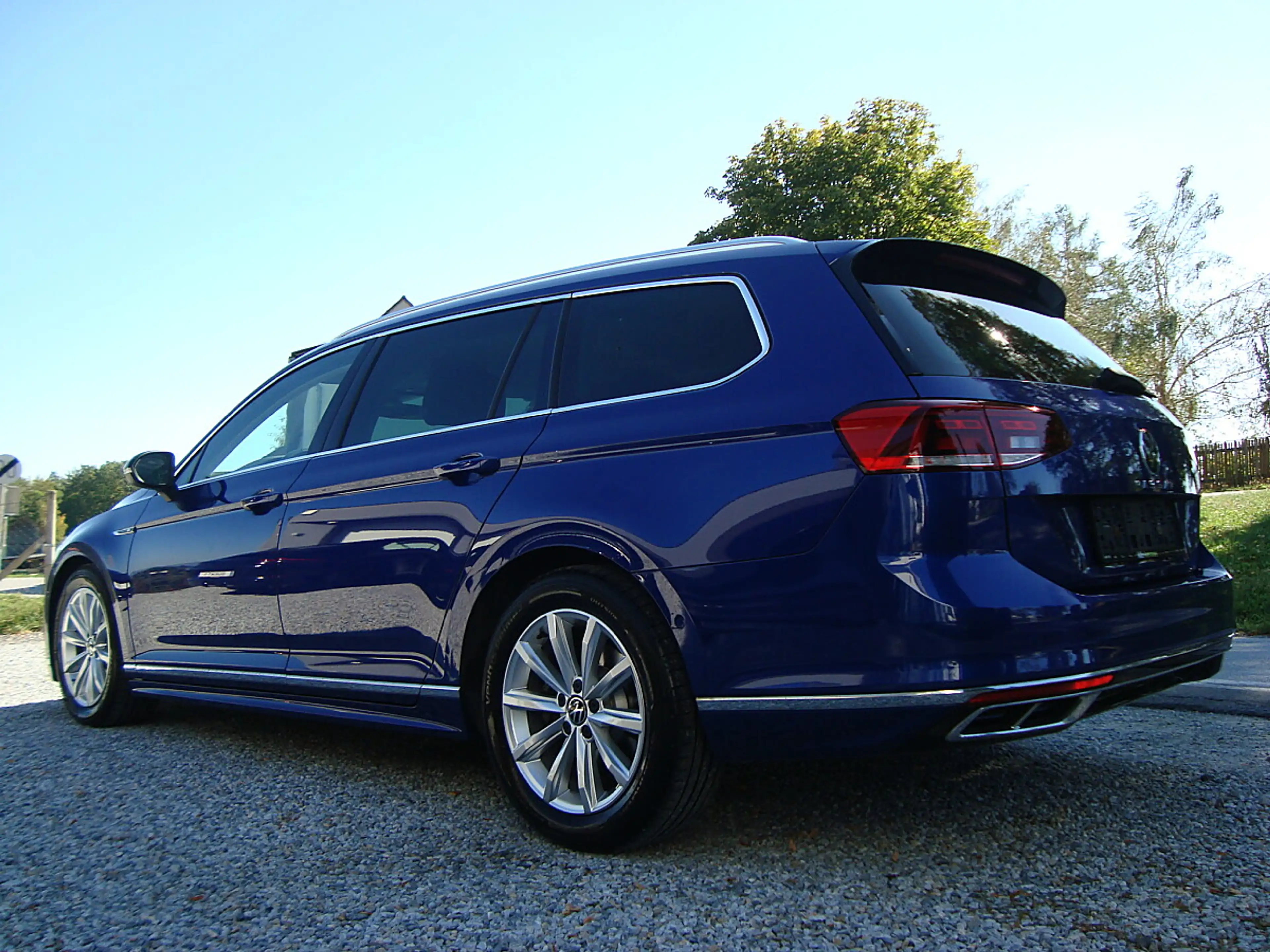 Volkswagen Passat Variant Elegance 2.0 TDI DSG R-LINE Mod 23 !! — photo 11