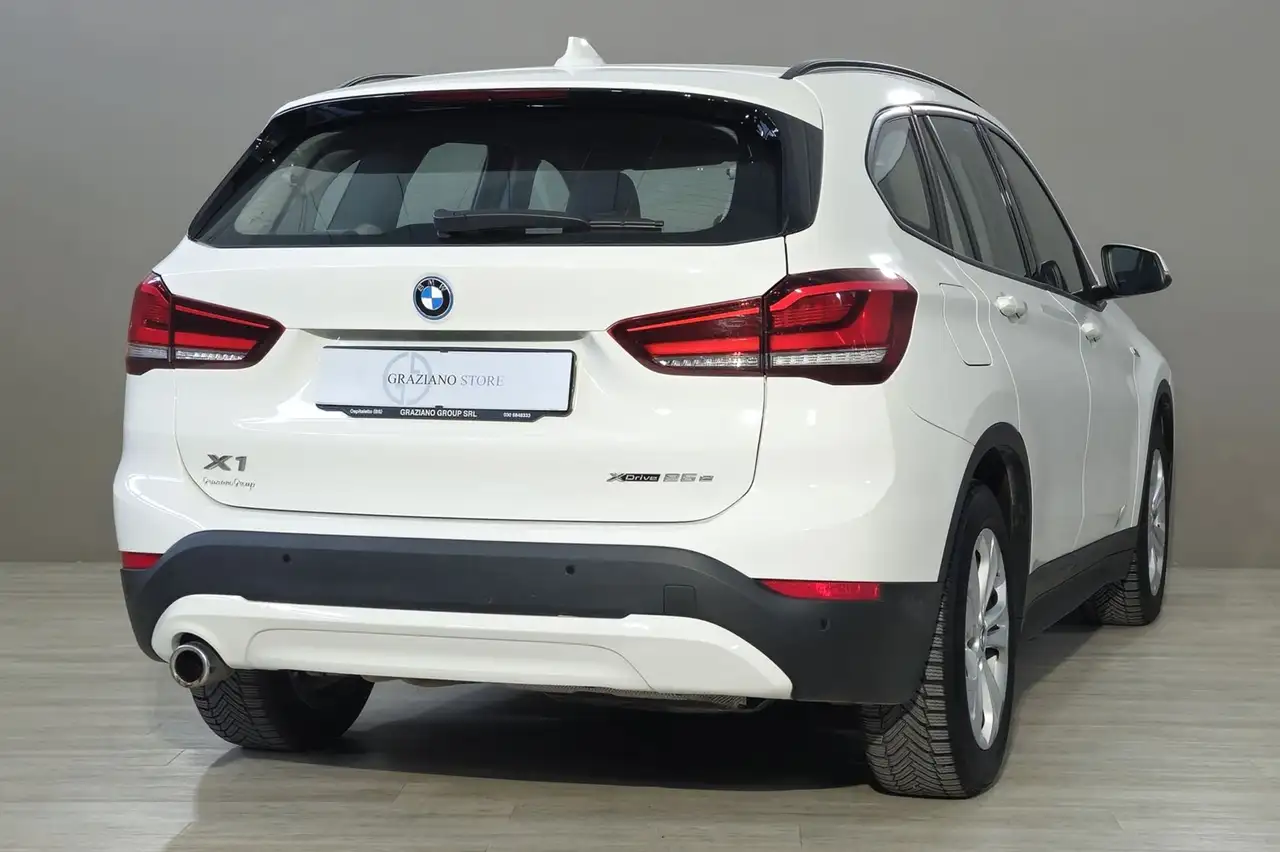 2021 BMW X1 xDrive25e Business Advantage, photograph 7