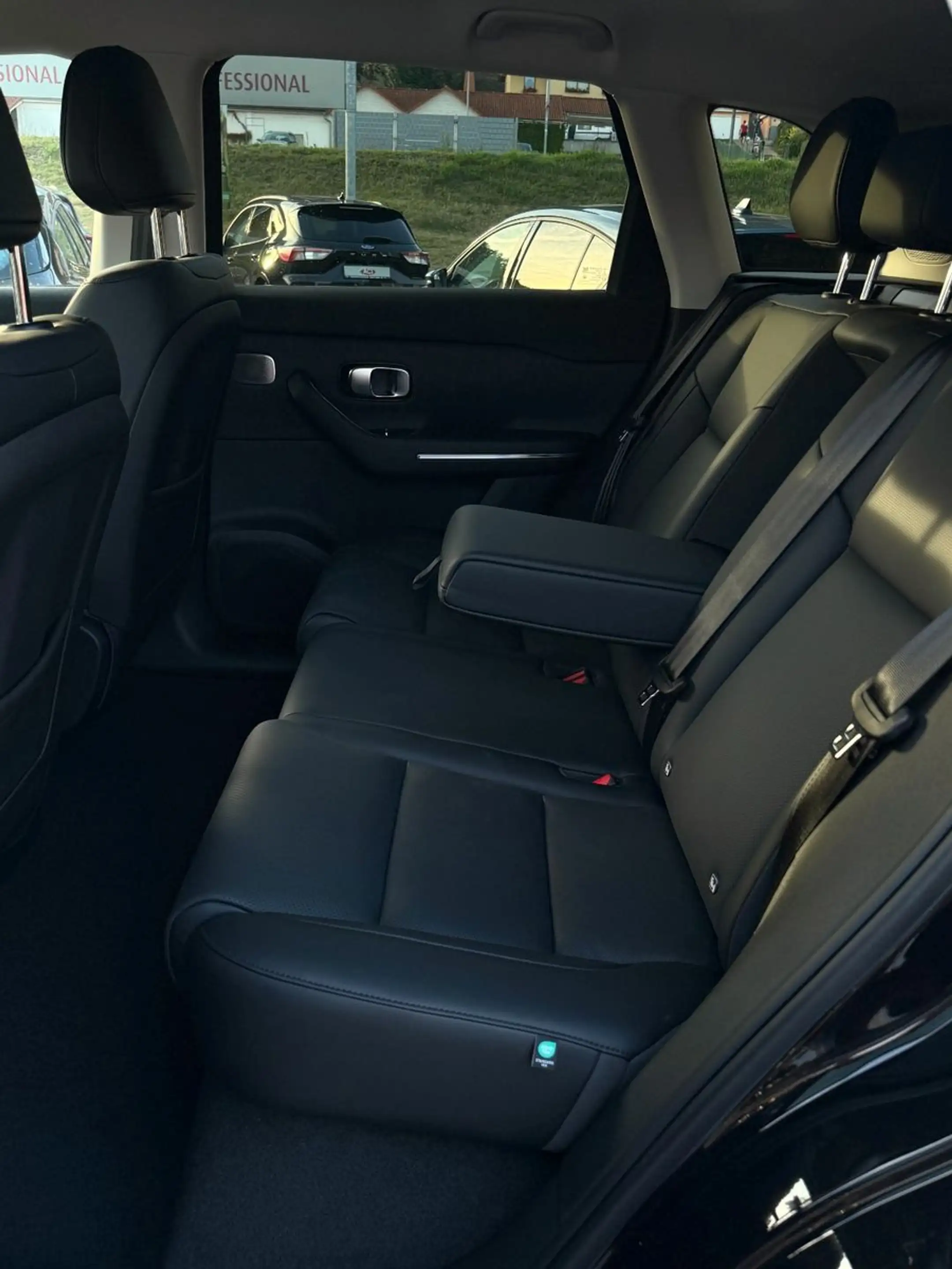 Leapmotor C10 4REEV Design-Paket Facelift — photo 13