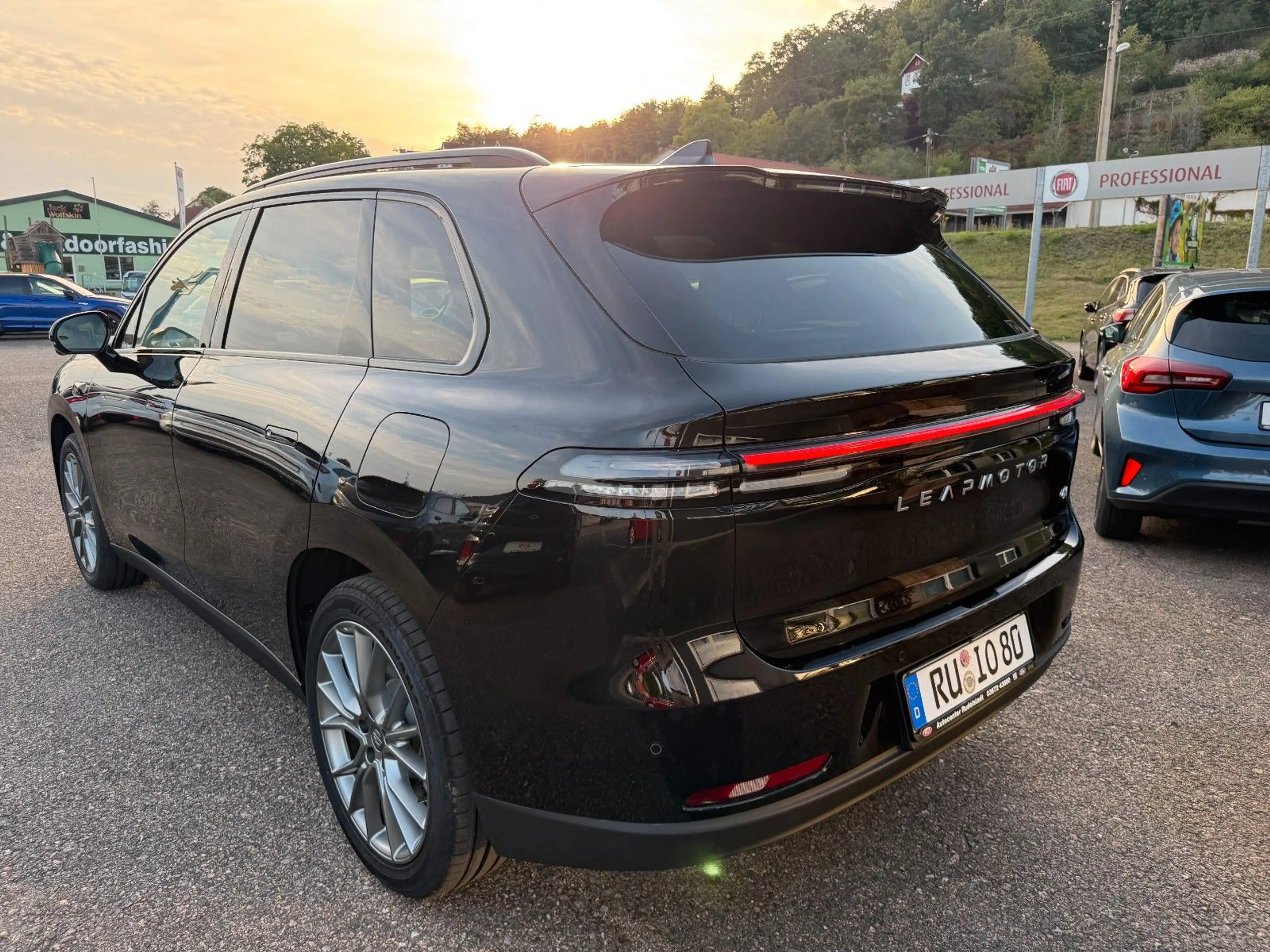 Leapmotor C10 4REEV Design-Paket Facelift — photo 2