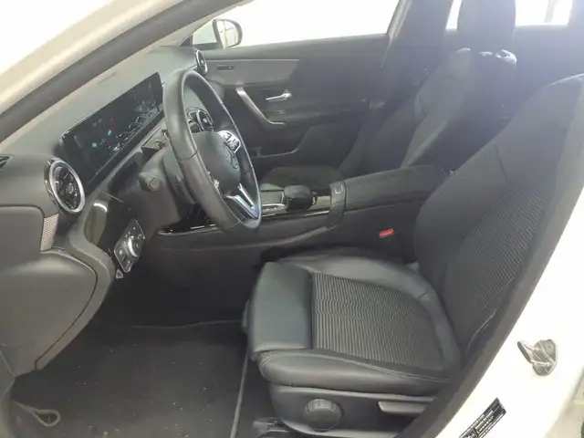 Mercedes-Benz A-Class view 3