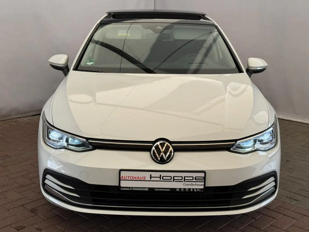 Volkswagen Golf LIFE 2.0TDI DSG+PANO+HUD+AHK+KAMERA+ACC 16