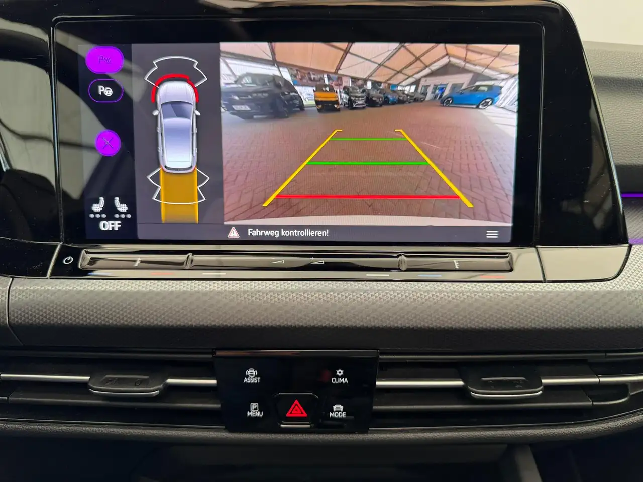 Volkswagen Golf LIFE 2.0TDI DSG+PANO+HUD+AHK+KAMERA+ACC 3