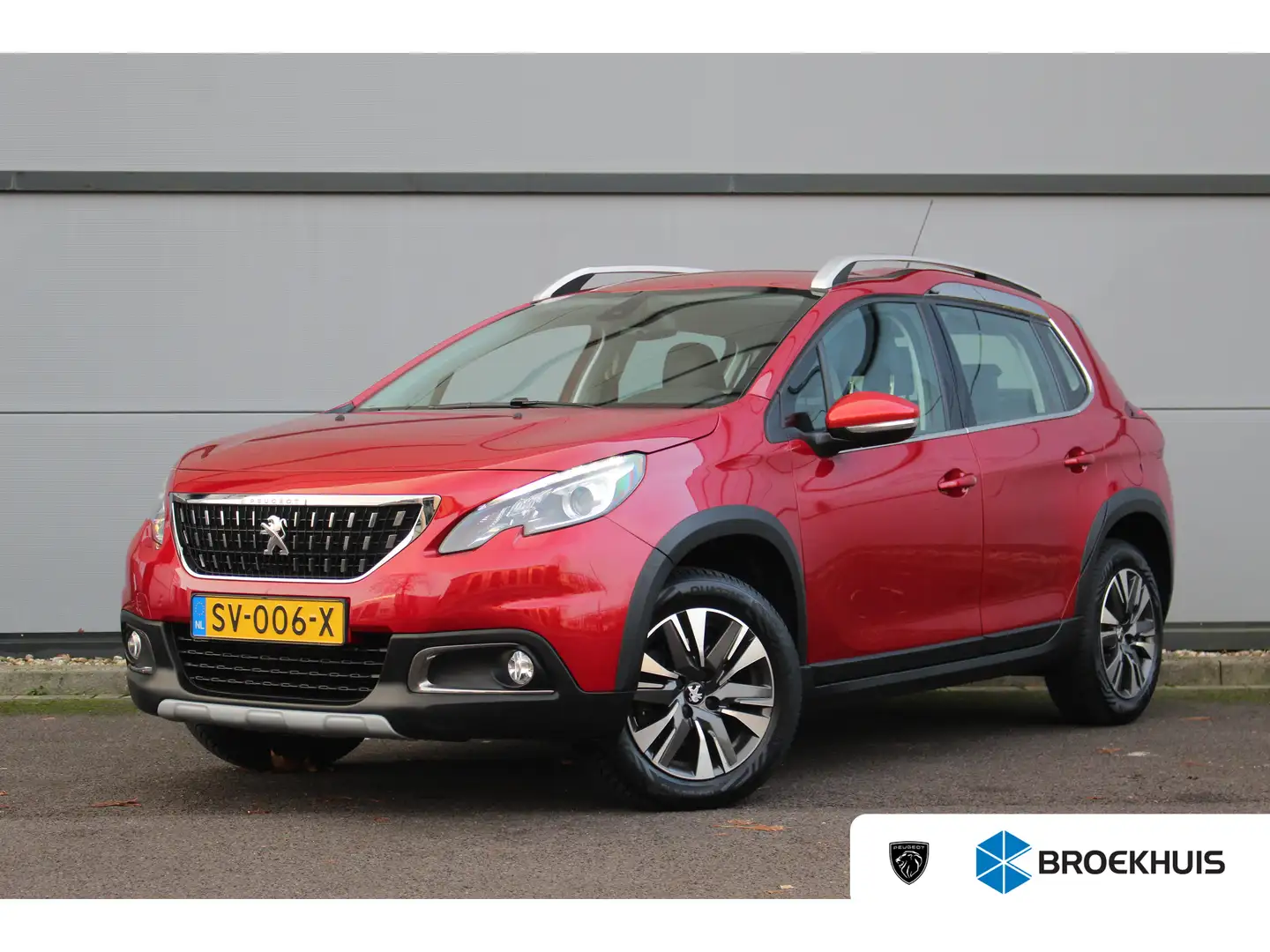 Peugeot 2008 1.2 PureTech Allure Rouge - 1