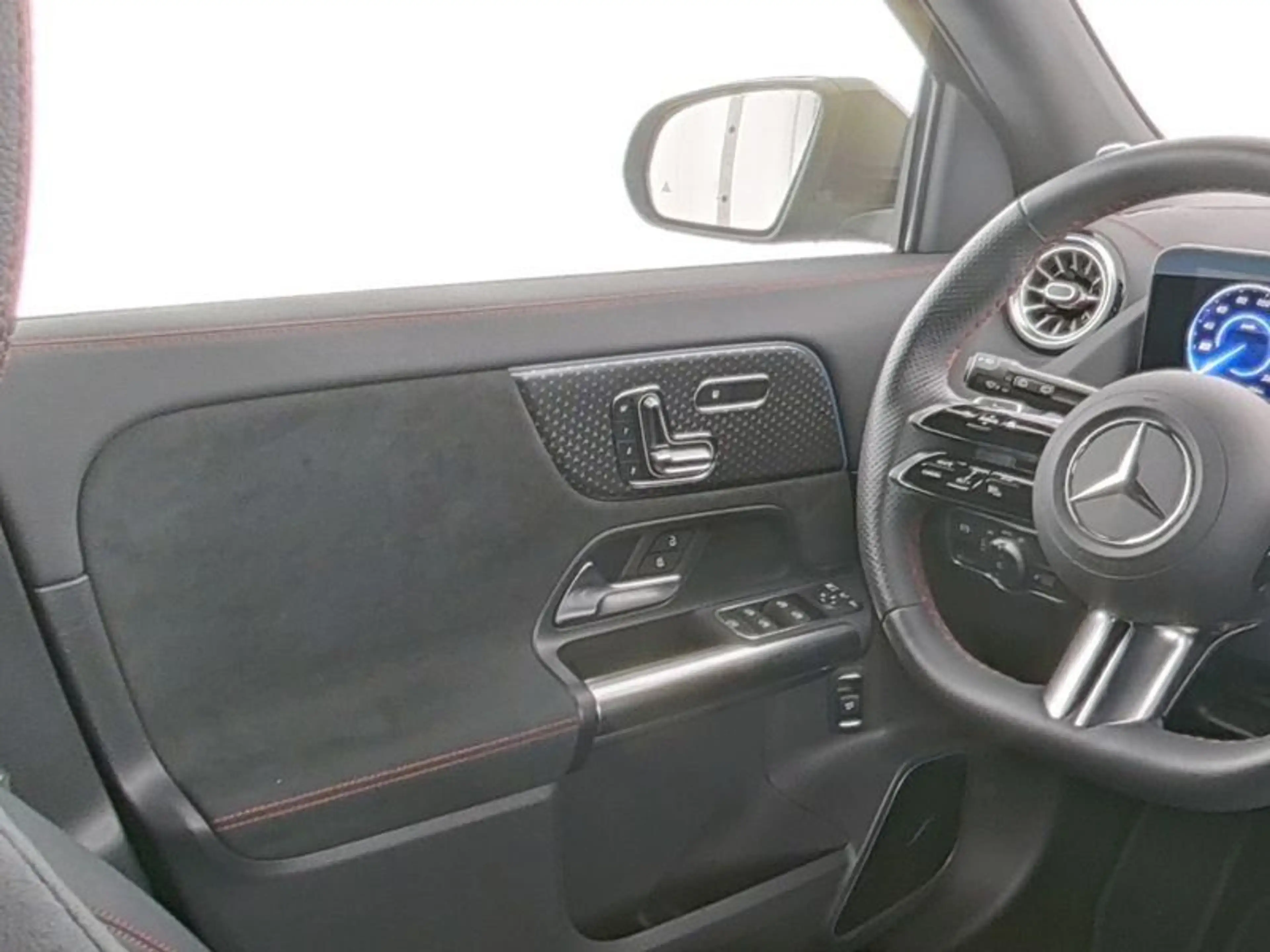 Mercedes-Benz EQA 300 4M AMG-ADVANCED+ NIGHT MEMORY FAP BURMES — photo 6
