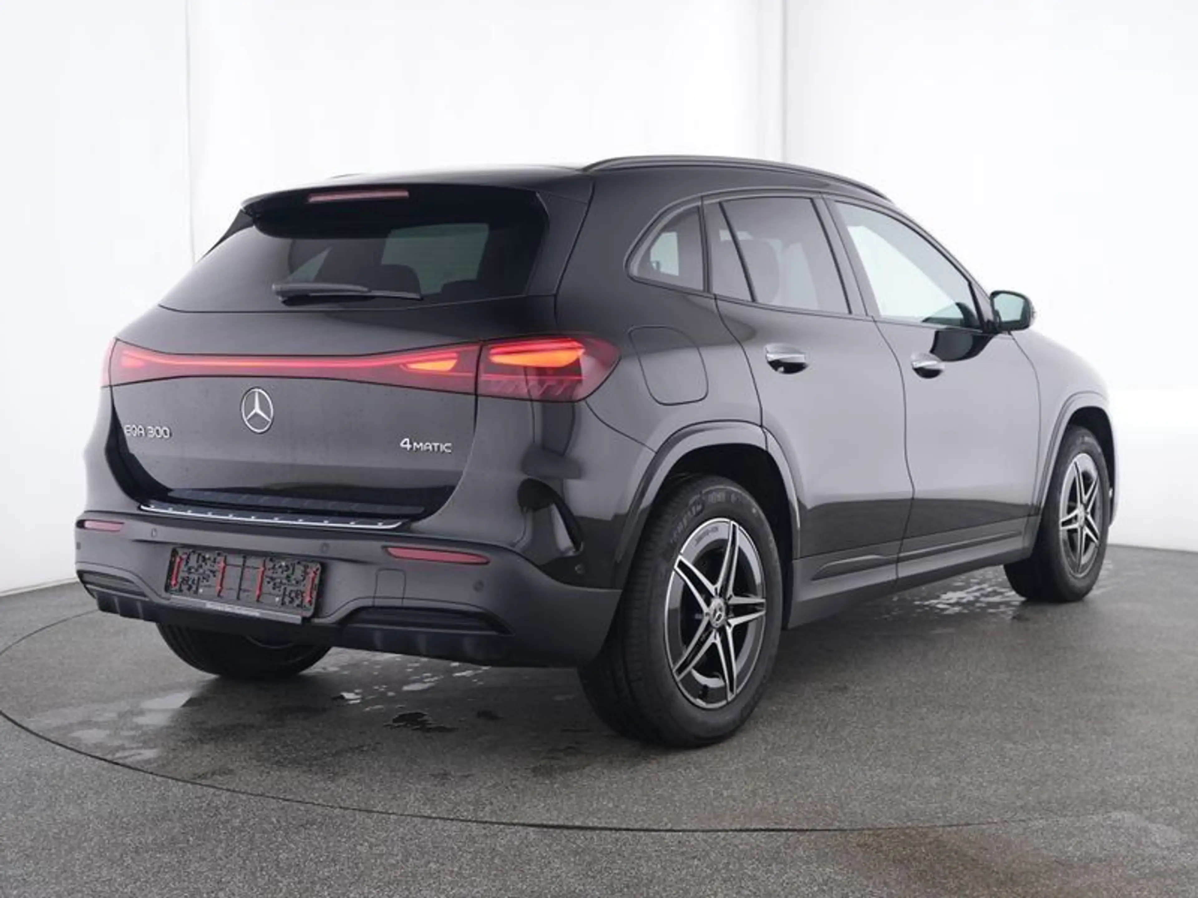Mercedes-Benz EQA 300 4M AMG-ADVANCED+ NIGHT MEMORY FAP BURMES — photo 4