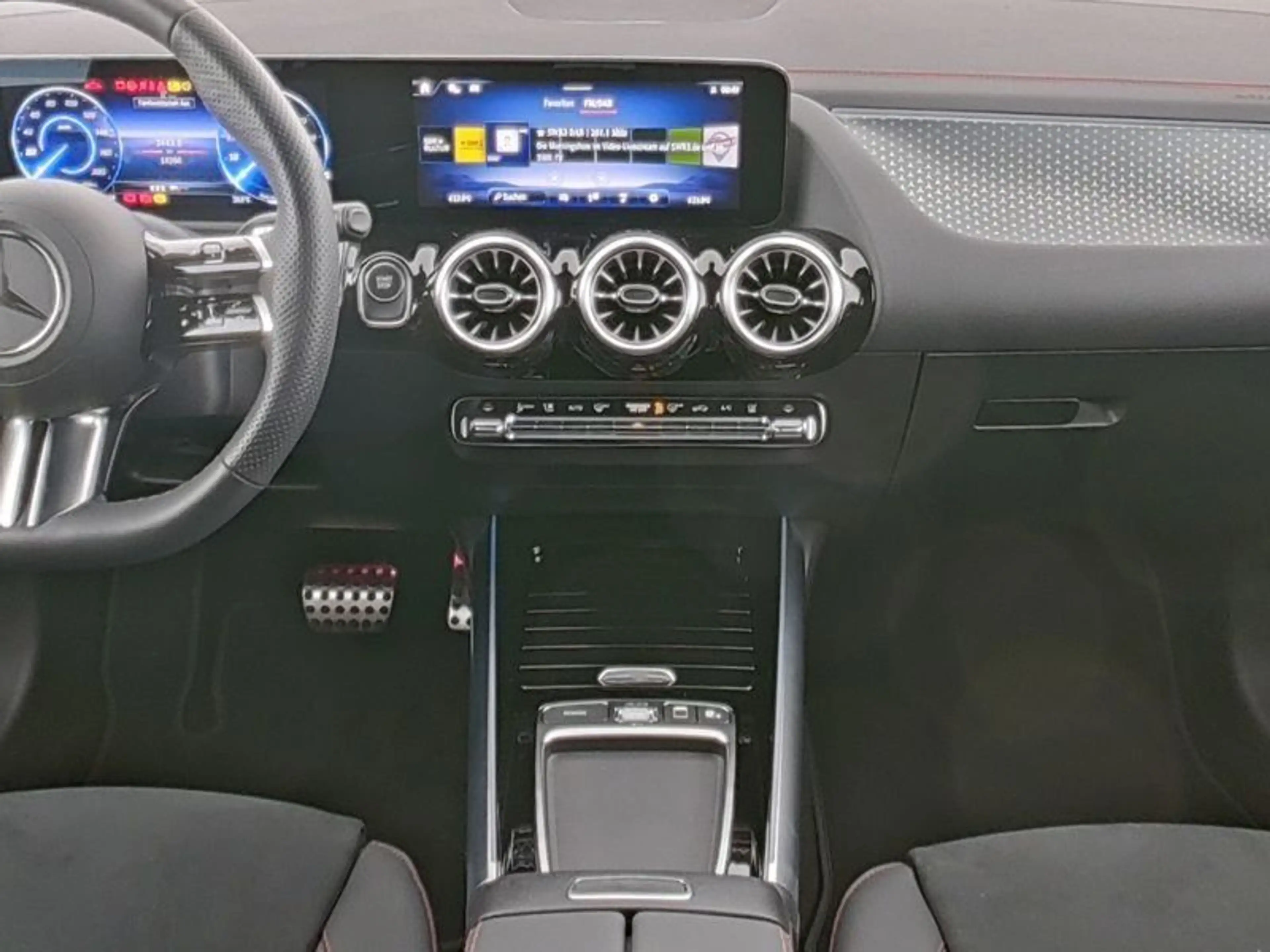 Mercedes-Benz EQA 300 4M AMG-ADVANCED+ NIGHT MEMORY FAP BURMES — photo 7
