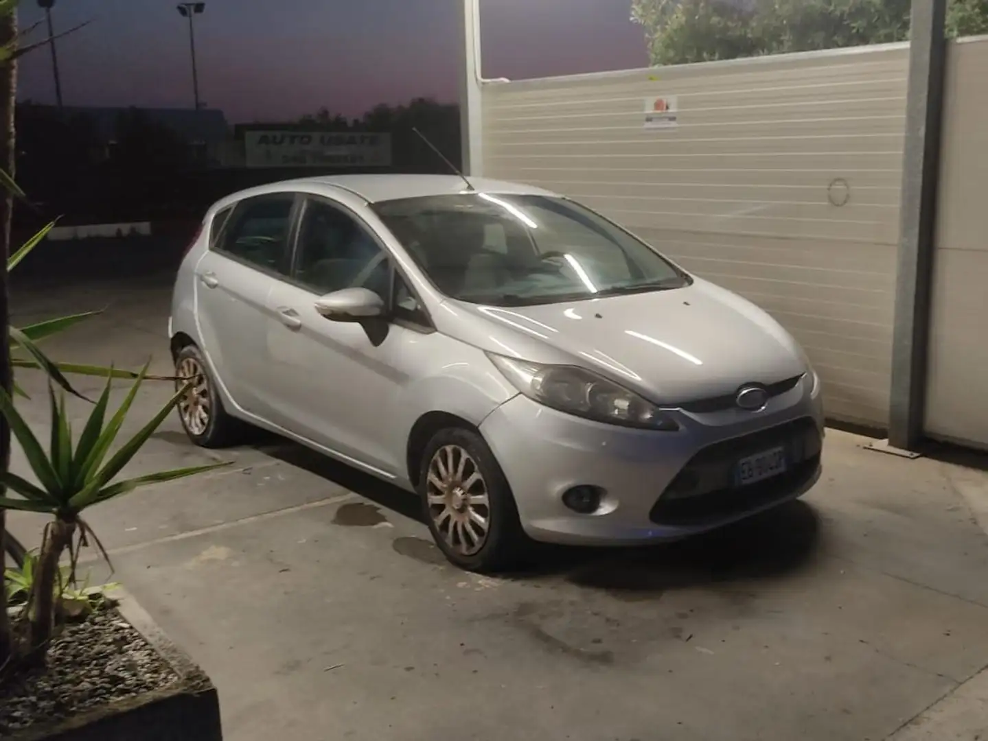 Ford Fiesta Fiesta VI 2008 5p 1.4 tdci + Grigio - 2