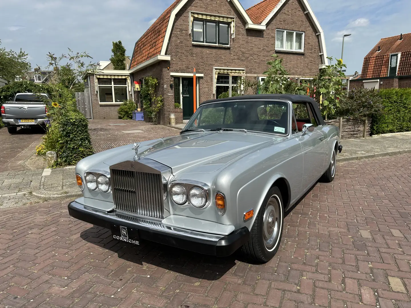 Rolls-Royce Corniche 6.8 Convertible Argintiu - 1