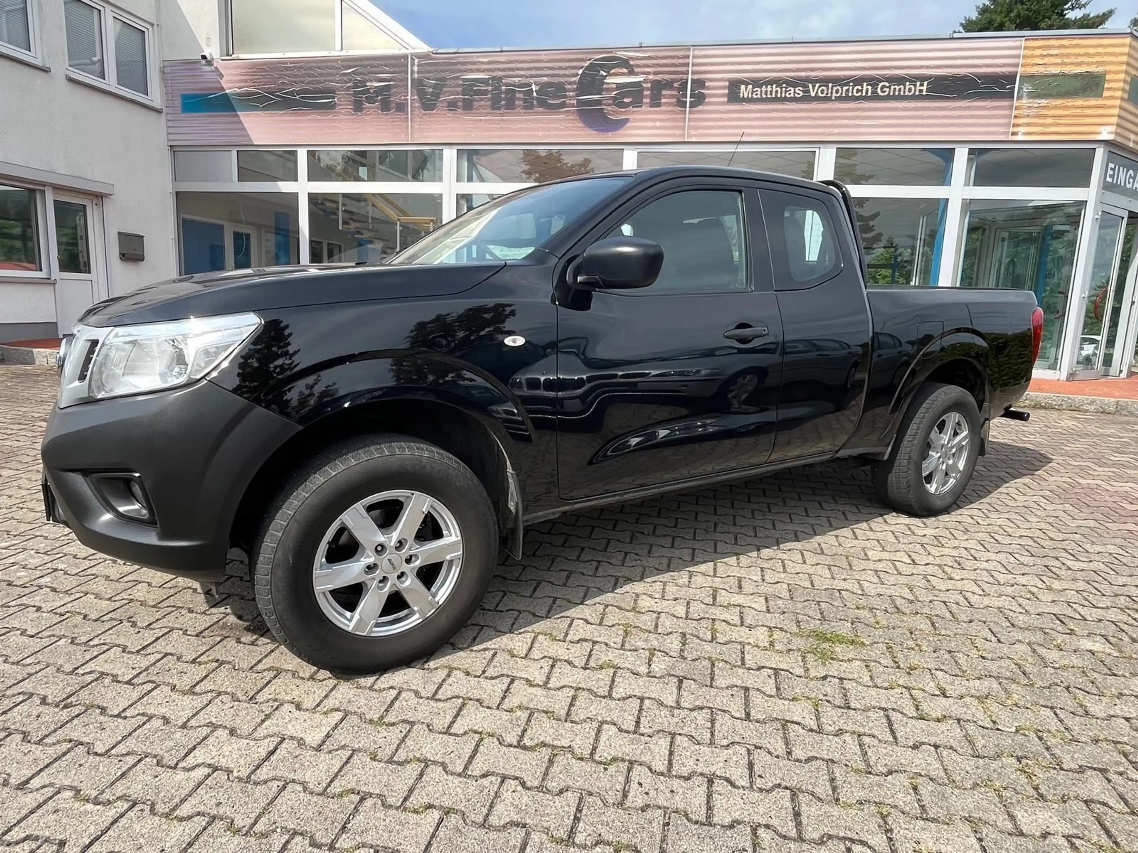 Nissan Navara NP300 Visia King Cab 4x4