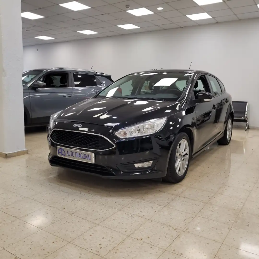 Ford Focus 1.0 Ecoboost Auto-S&S Trend+ 125 Blau - 1