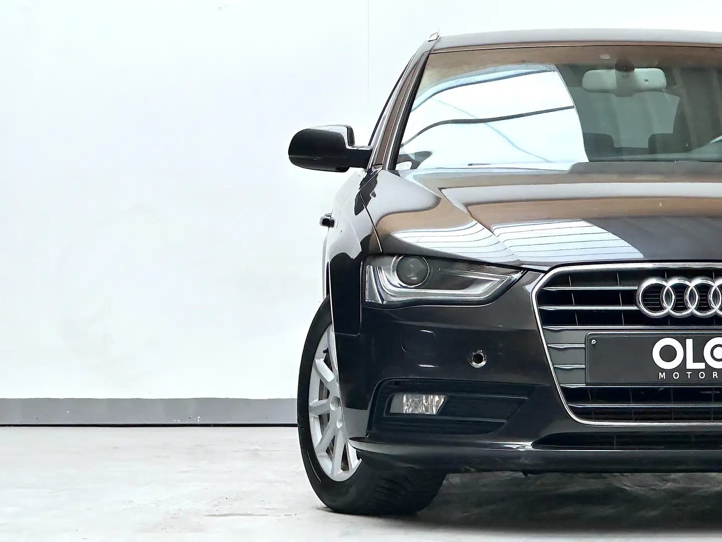 Audi A4 Avant 2.0 TDi Multitronic / XENON / NAVI / CUIR Zwart - 2