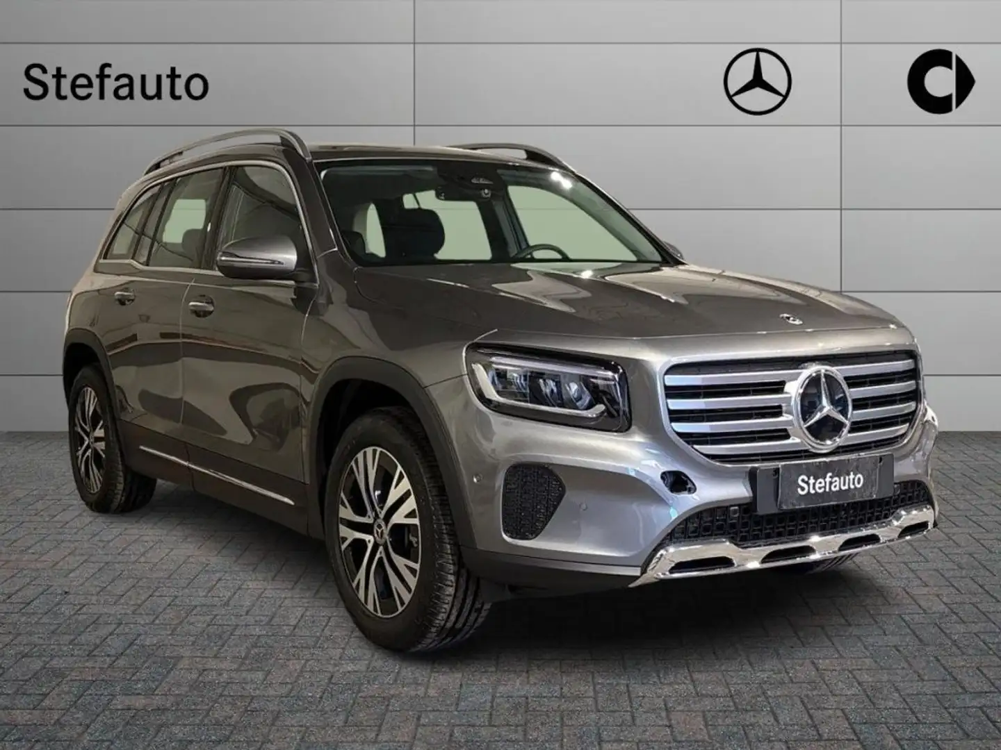 Mercedes-Benz GLB 200 d Automatic Progressive Advanced Plus Grijs - 1