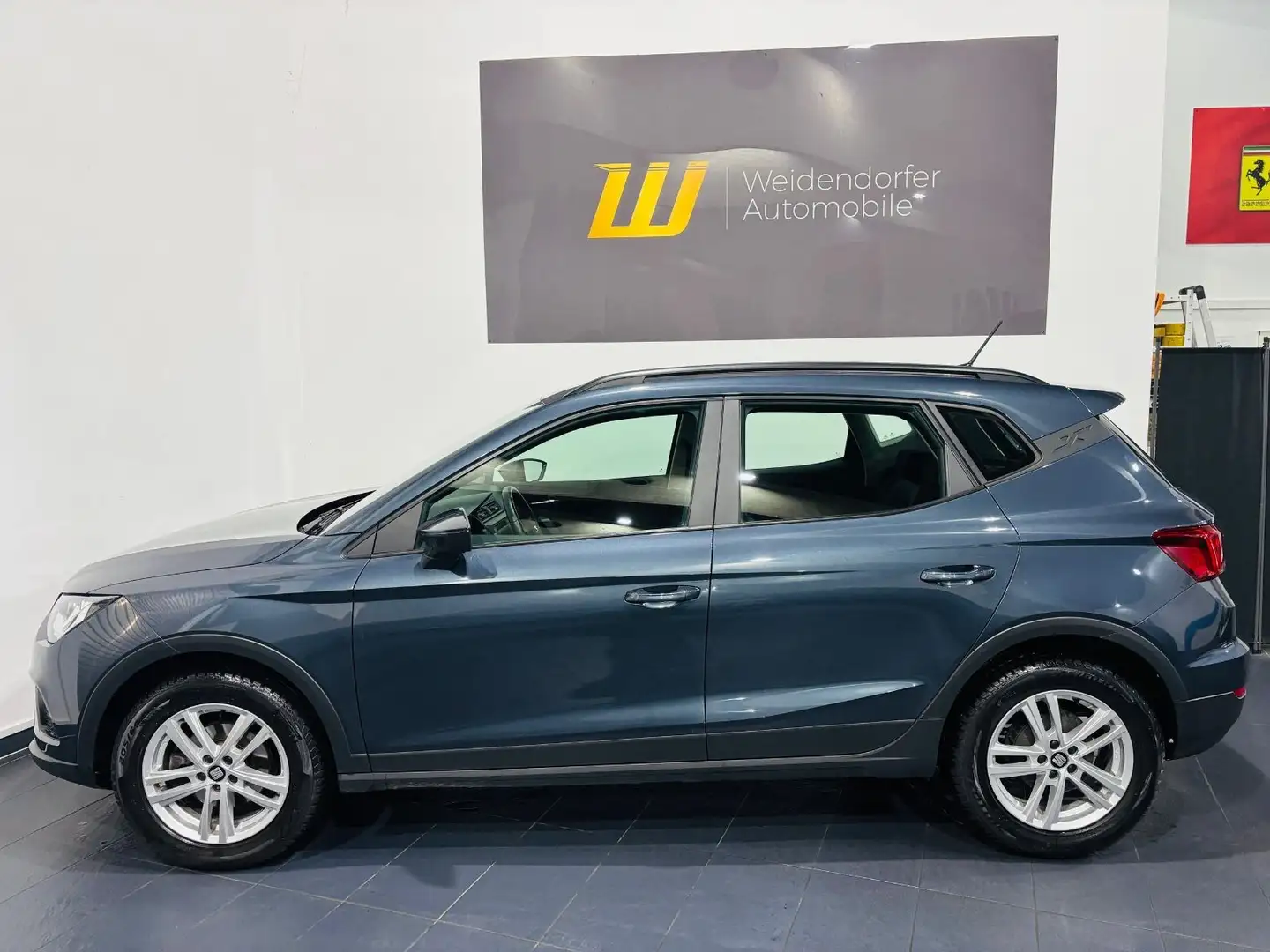 SEAT Arona Style Grau - 2