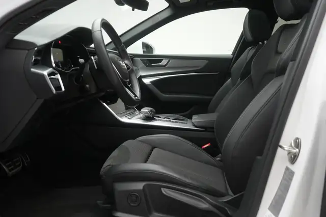 Audi A6 view 10