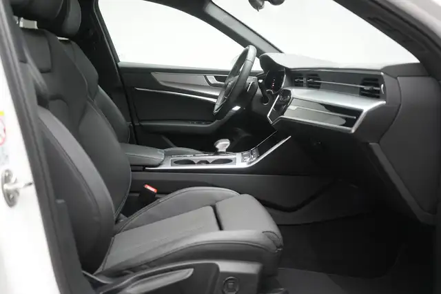 Audi A6 view 7