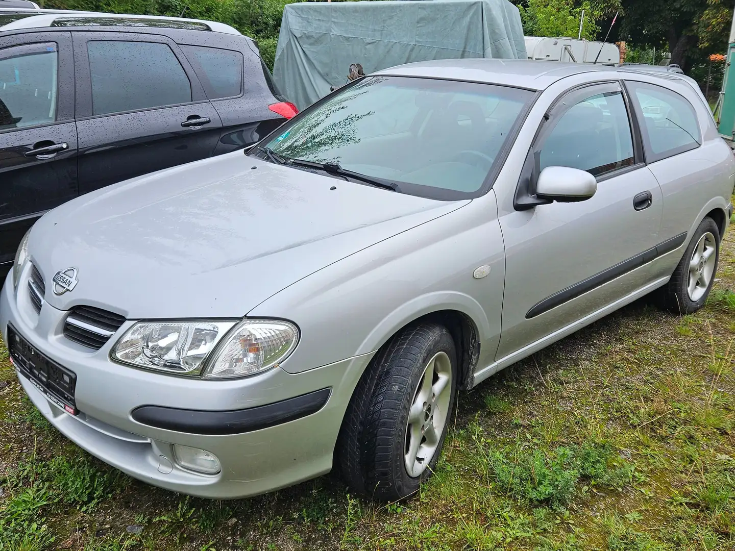Nissan Almera Almera 1.8 Sport Silber - 2