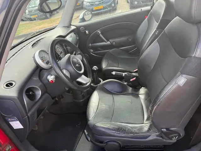 Mini Cooper Cooper view 5