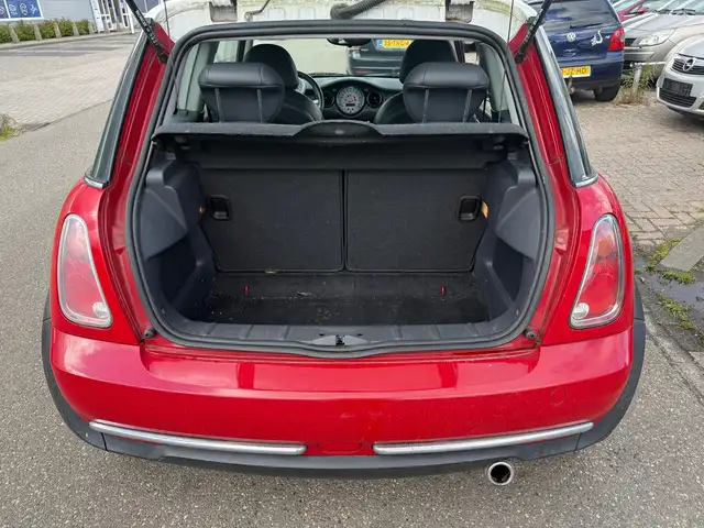 Mini Cooper Cooper view 10