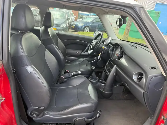 Mini Cooper Cooper view 11