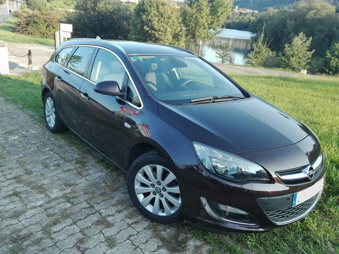 Opel Astra OPEL Astra 1.7 CDTi SS 130 CV Excellence ST 5p. Marrón - 1