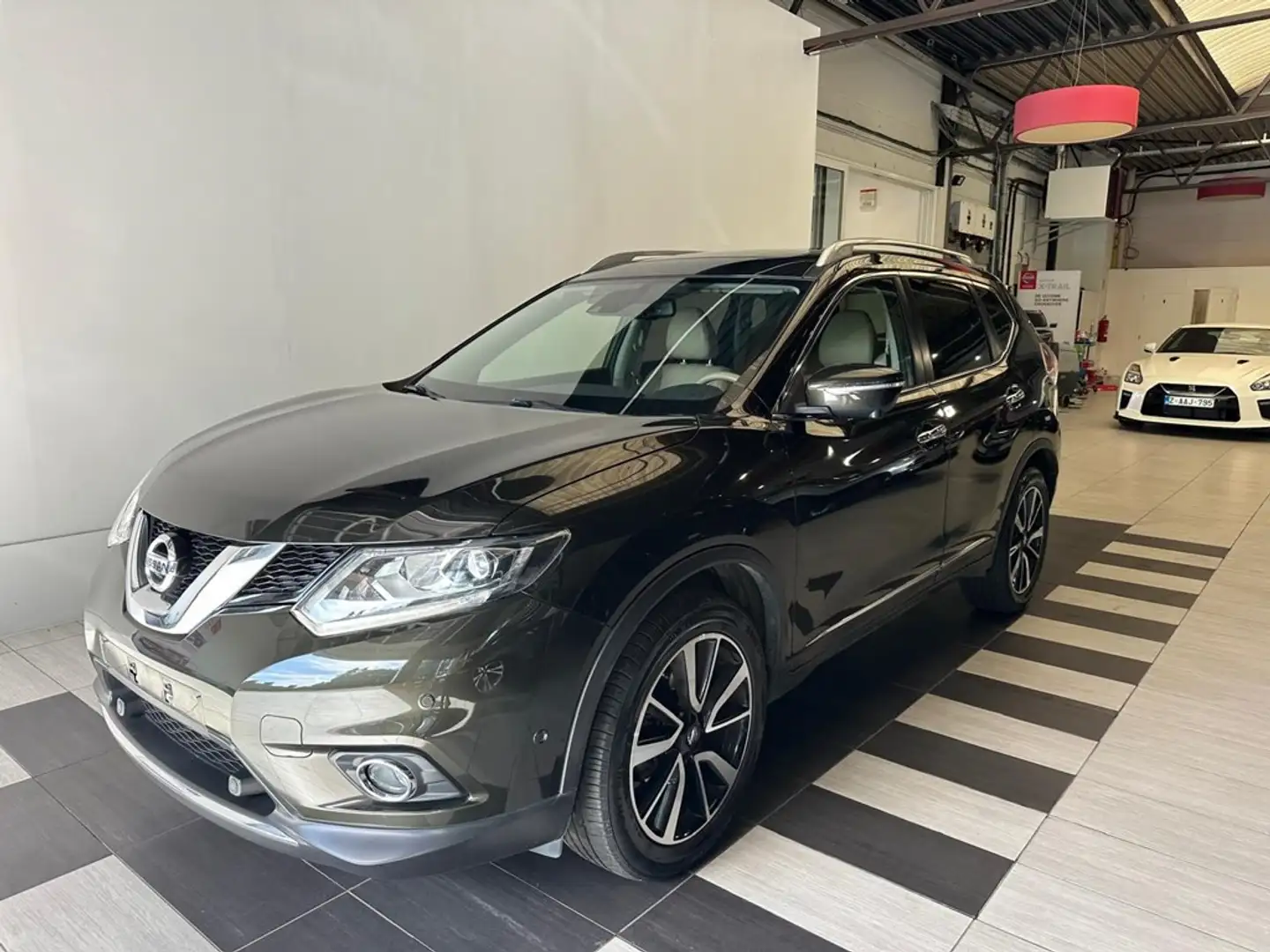 Nissan X-Trail NISSAN X-TRAIL 1.6 DIESEL EURO 6 AUTOMAAT TEKNA Green - 1