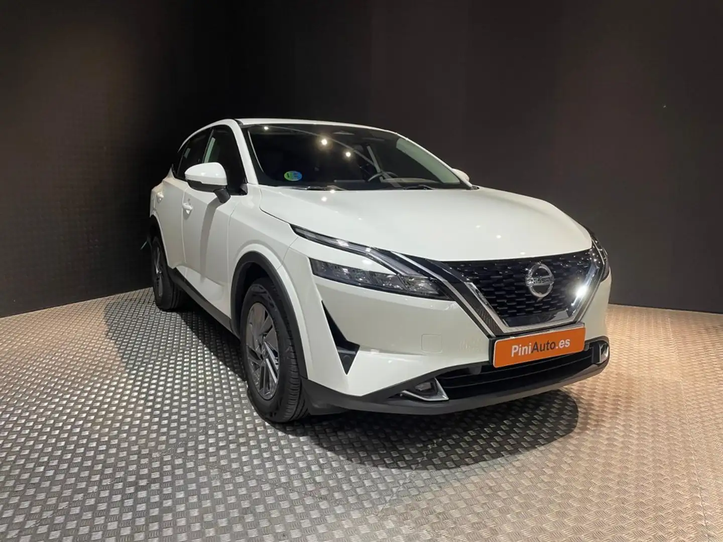 Nissan Qashqai DIG-T 116kW (158CV) mHEV Xtronic Acenta Wit - 2