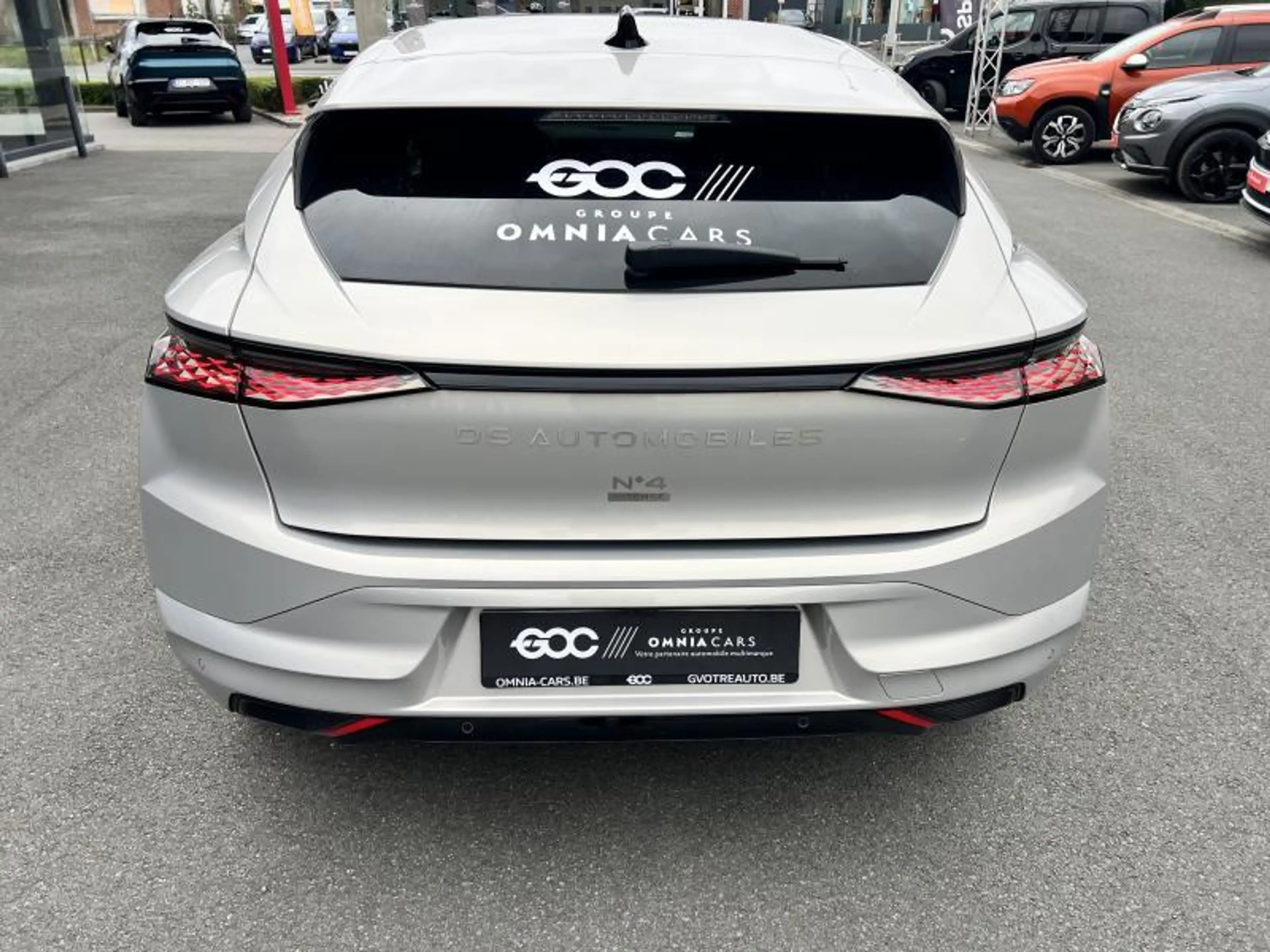 DS Automobiles DS 4 N°4 e-TENSE 215 ETOILE ALCANTARA — photo 4