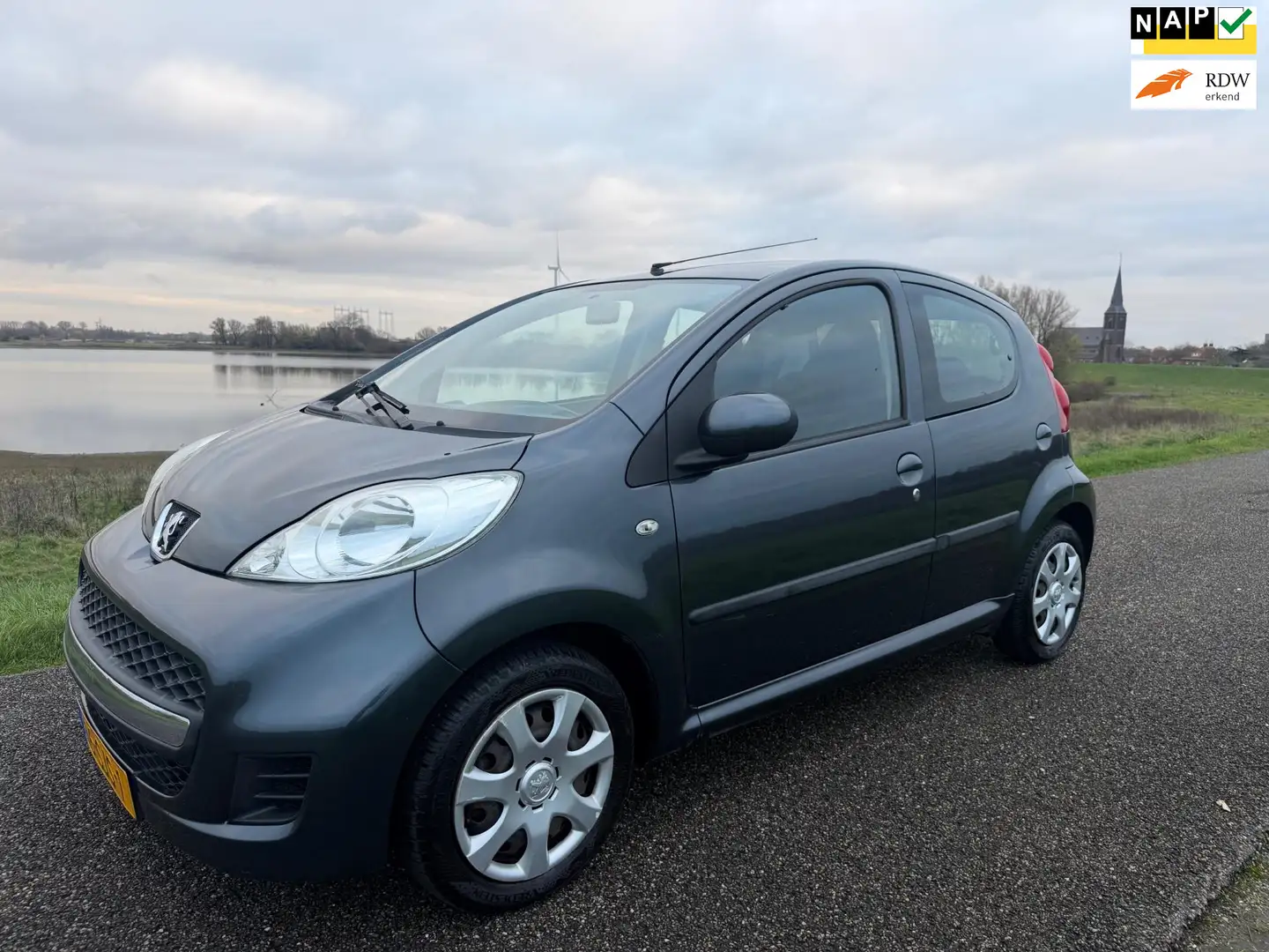 Peugeot 107 1.0-12V XS Airco Garantie Gri - 1