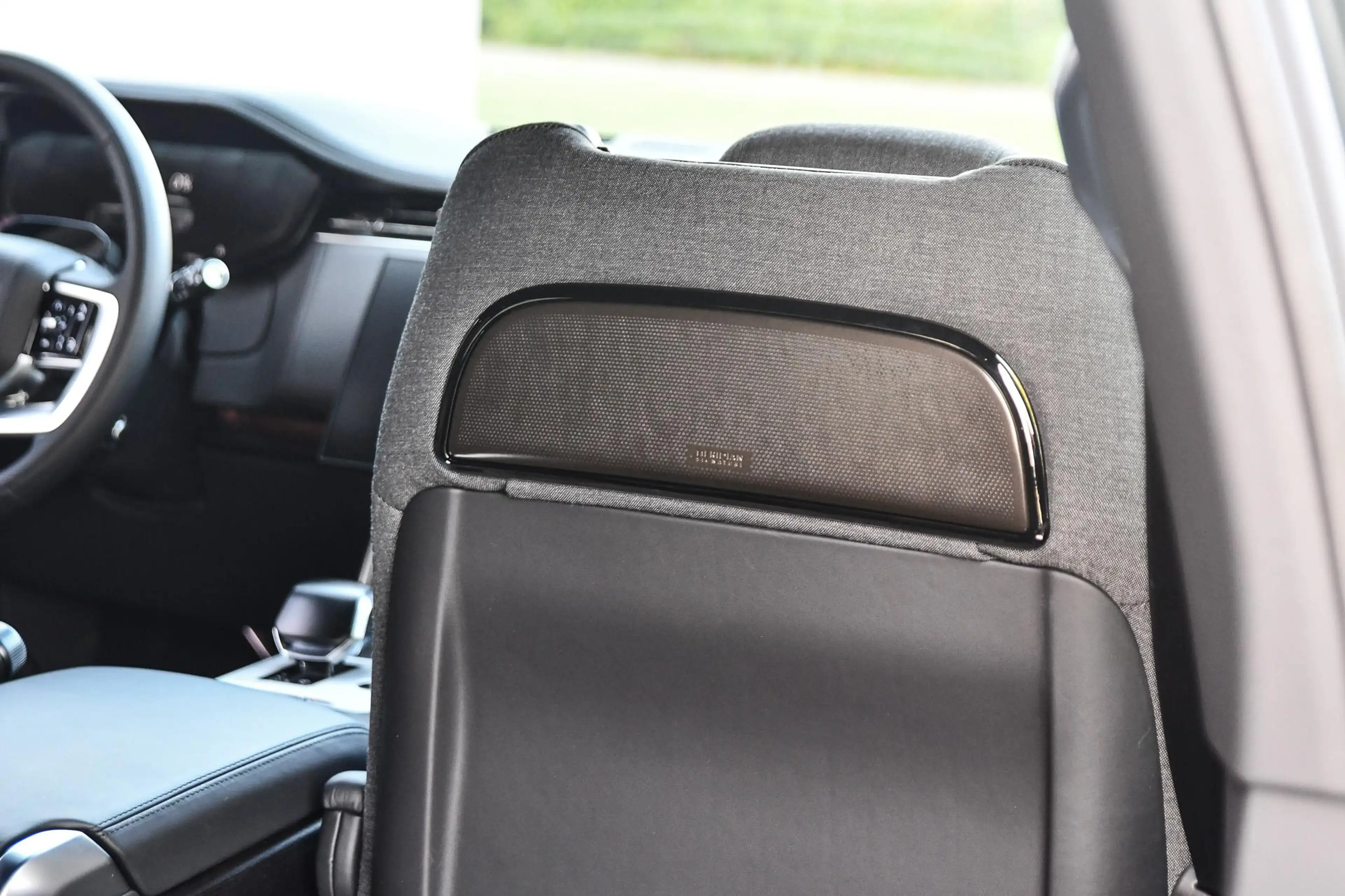 Land Rover Range Rover 3.0 P550e SV Mat British Racing Green|23" inch SV — photo 12